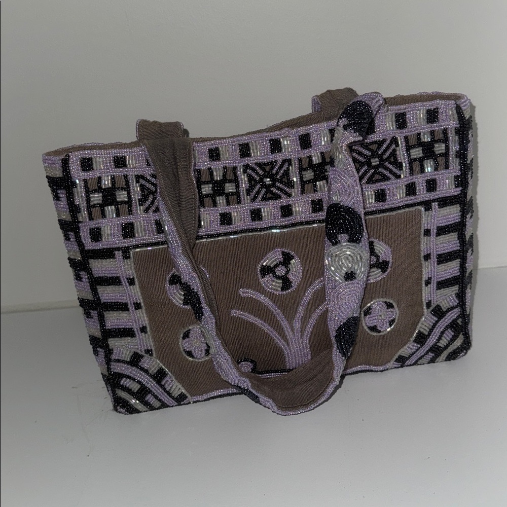 Beaded Ipa Nima  Bag in Taupe and Lilac. made in Vietnam. - Picture 4 of 6